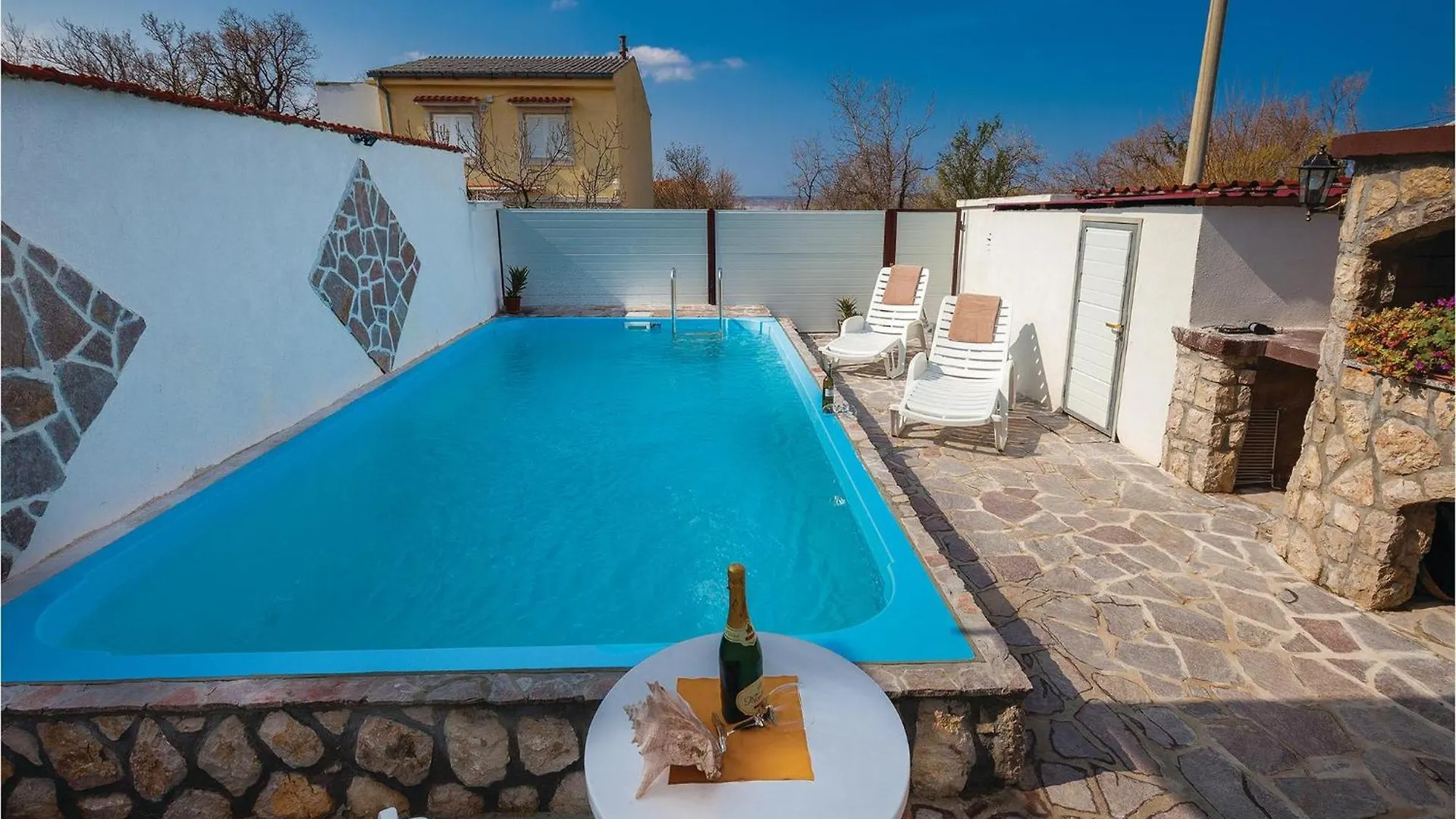 Awesome Home In Jadranovo With Wifi